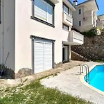 Ambiance Delux With A Private Pool And A View Вилла