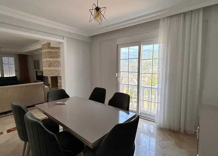 Ambiance Delux With A Private Pool And A View 빌라